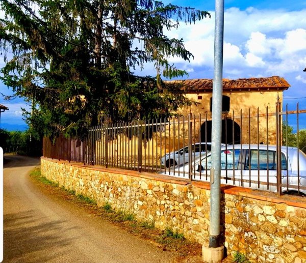 casale in vendita a Montespertoli in zona Poppiano