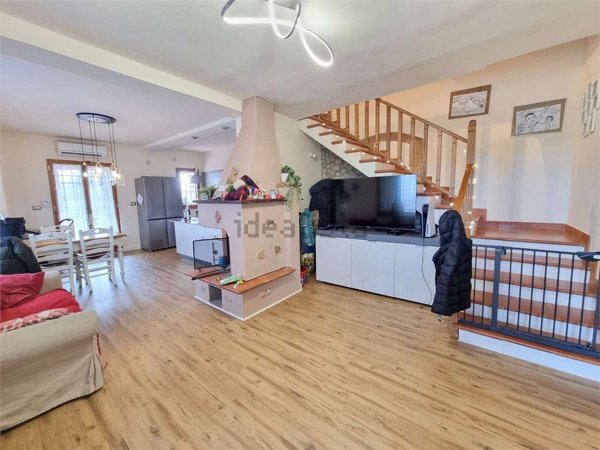 casale in vendita a Montespertoli