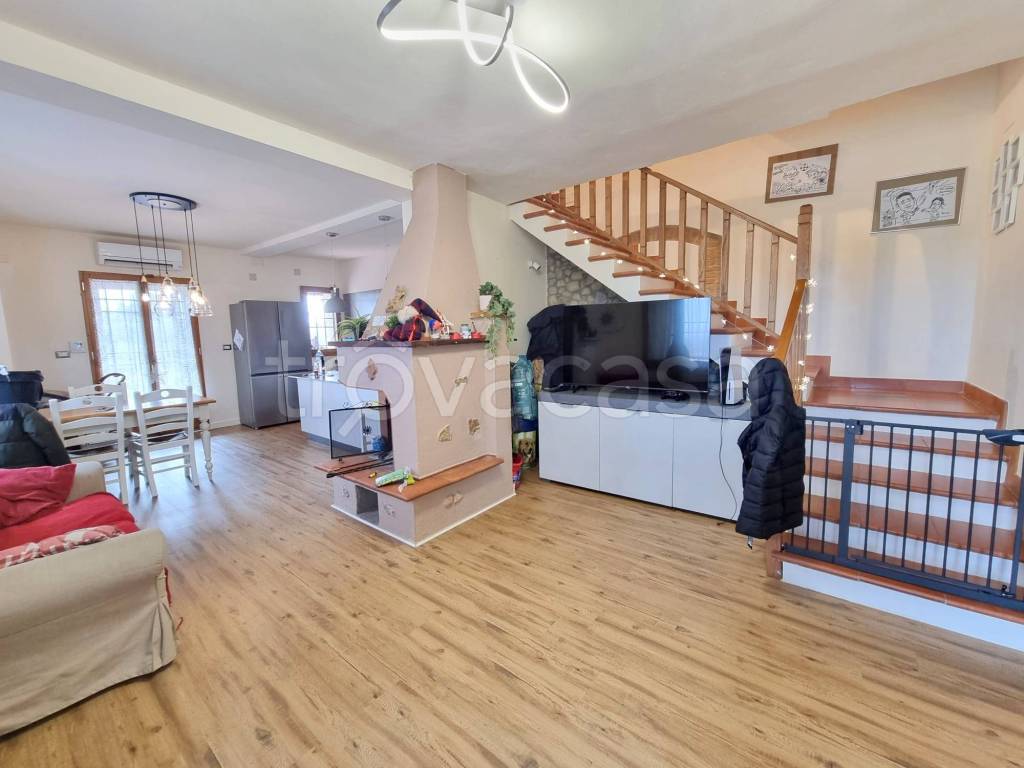 casa indipendente in vendita a Montespertoli