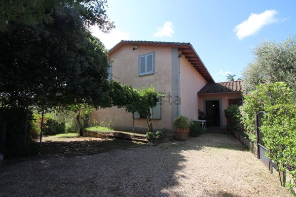 casa indipendente in vendita a Montespertoli in zona Lucardo