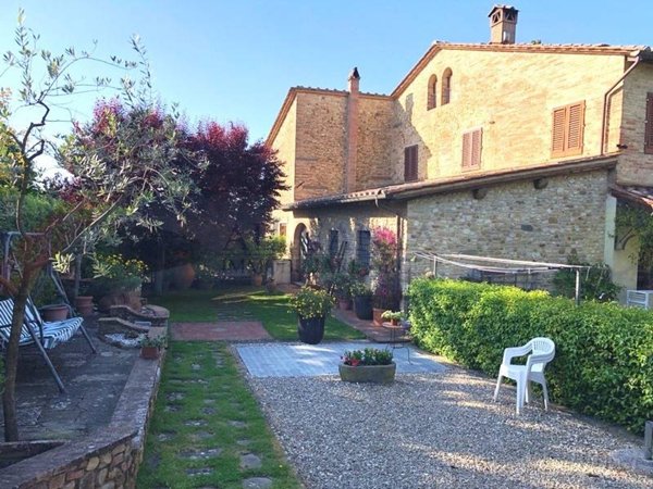 casa semindipendente in vendita a Montespertoli