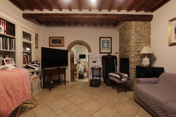 casale in vendita a Montespertoli in zona Montegufoni