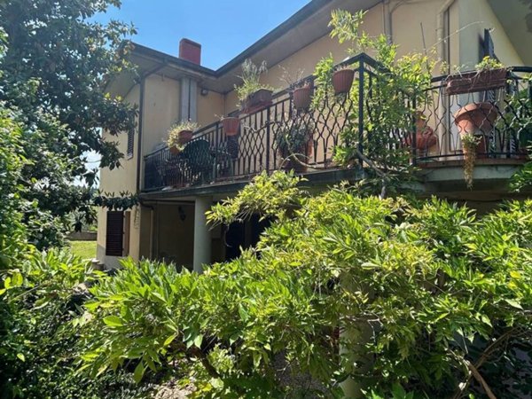 casa indipendente in vendita a Montespertoli in zona San Quirico in Collina