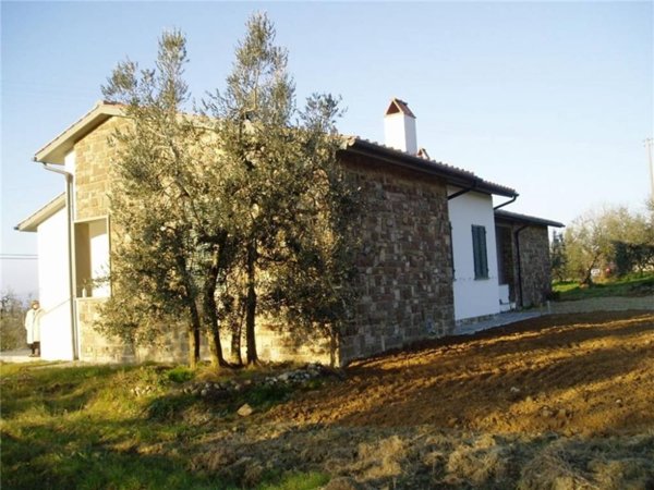 casa indipendente in vendita a Montespertoli