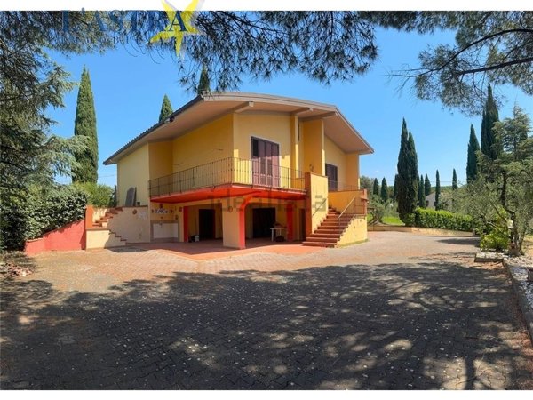 casa indipendente in vendita a Montespertoli