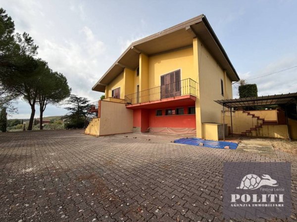 casa indipendente in vendita a Montespertoli