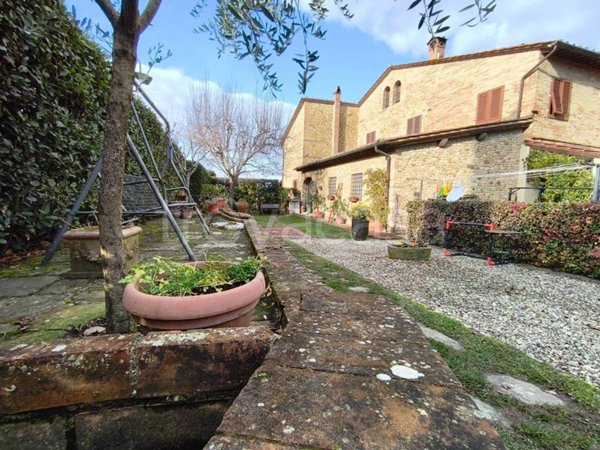 casa indipendente in vendita a Montespertoli