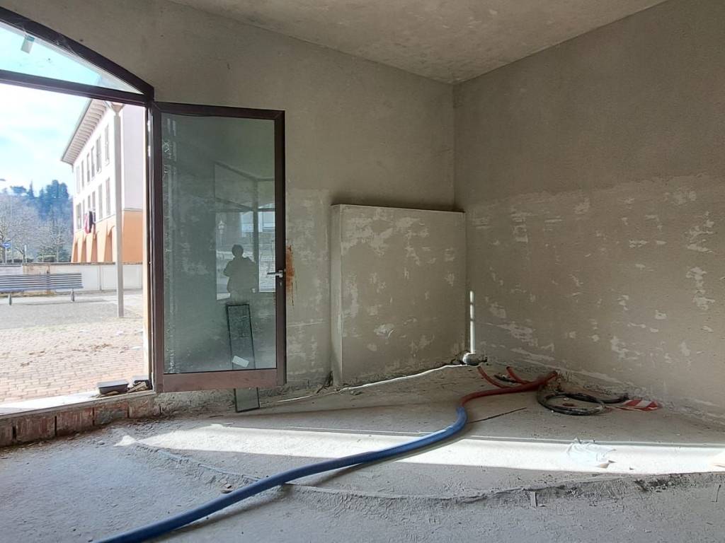 negozio in vendita a Montespertoli in zona Martignana