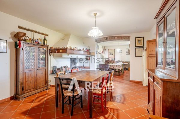casale in vendita a Montespertoli