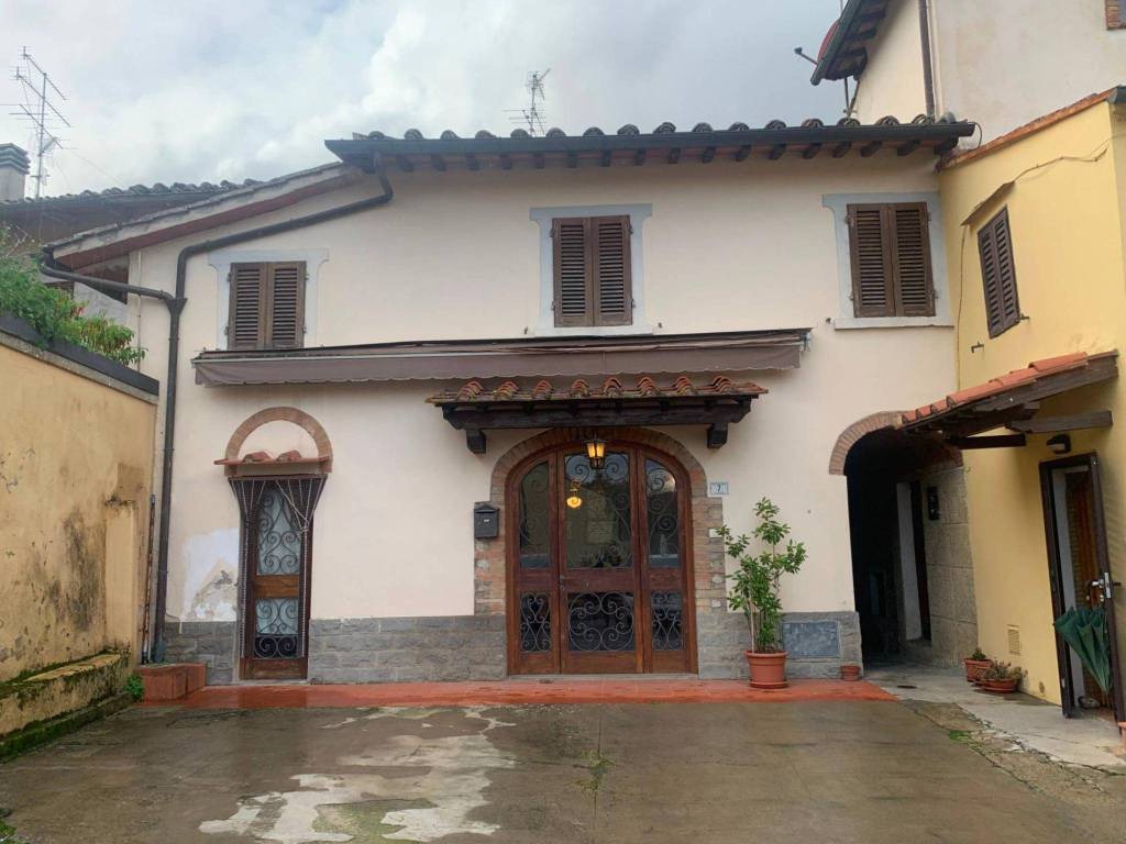 casa indipendente in vendita a Montespertoli in zona Fornacette
