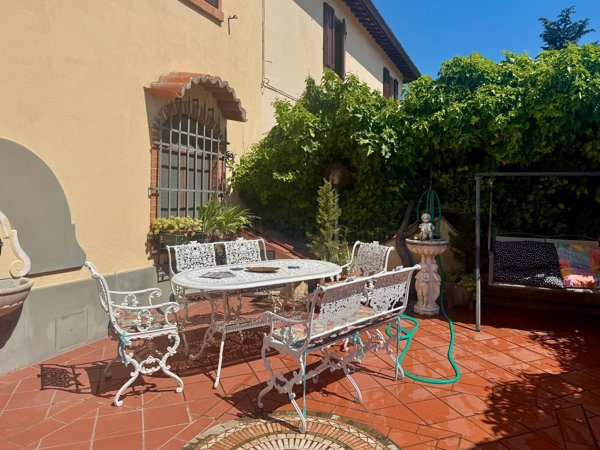 esavano in vendita a Montespertoli