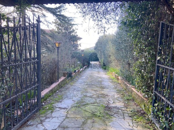 casa indipendente in vendita a Montespertoli in zona San Quirico in Collina