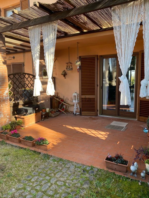 casa indipendente in vendita a Montespertoli in zona San Quirico in Collina