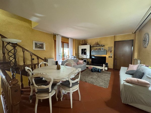 casa indipendente in vendita a Montespertoli
