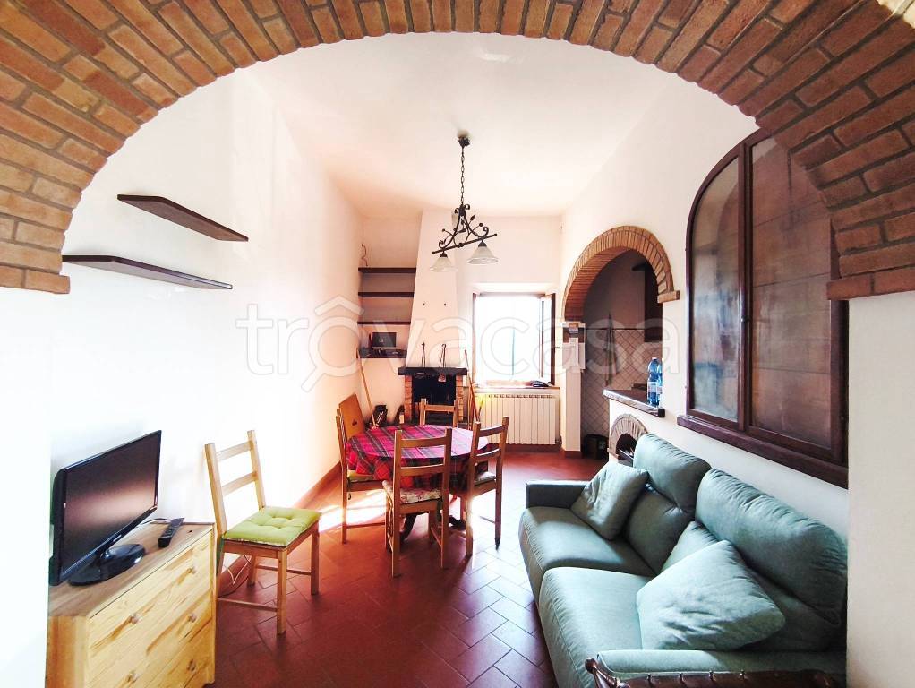 appartamento in vendita a Montespertoli in zona Trecento