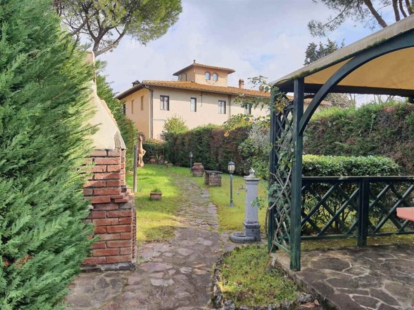 casa semindipendente in vendita a Montespertoli