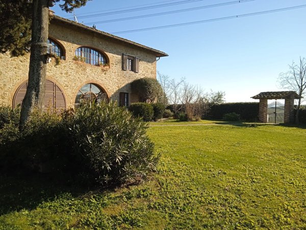 casa semindipendente in vendita a Montespertoli