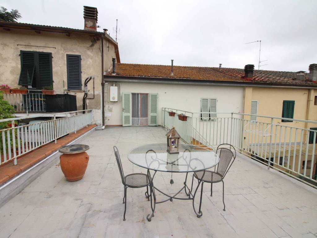 appartamento in vendita a Montespertoli in zona Lucardo