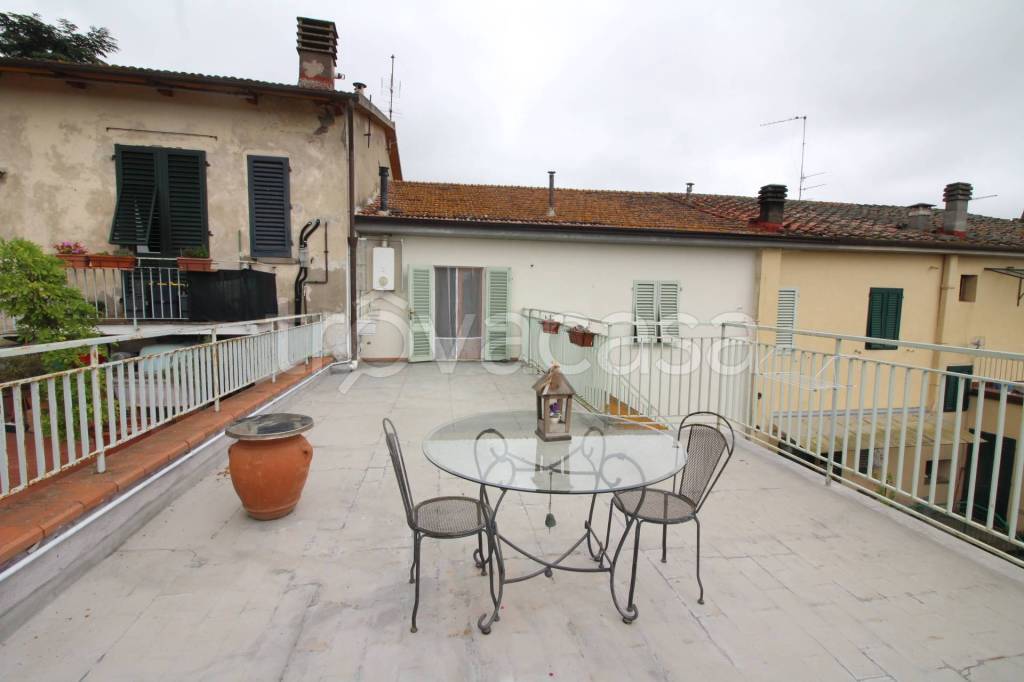 appartamento in vendita a Montespertoli in zona Lucardo