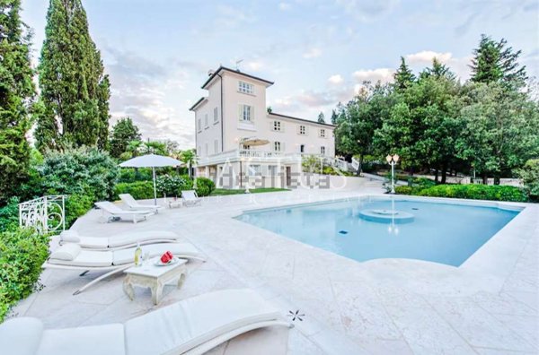 casa indipendente in vendita a Montespertoli