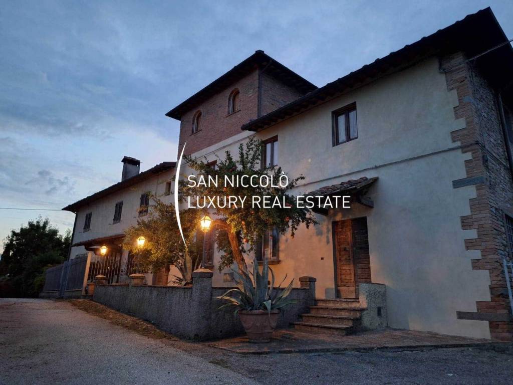 casa indipendente in vendita a Montespertoli in zona Montegufoni