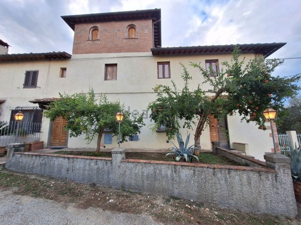 casa indipendente in vendita a Montespertoli in zona Montegufoni