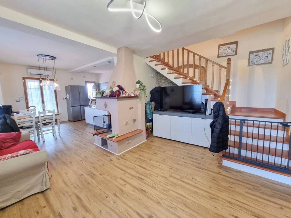 casa indipendente in vendita a Montespertoli