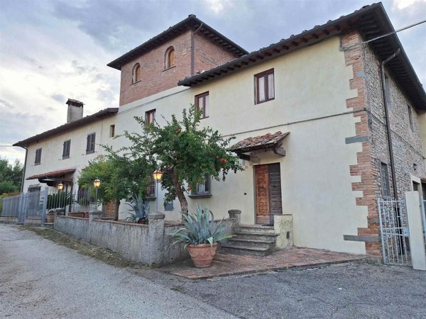 casa indipendente in vendita a Montespertoli in zona Montegufoni