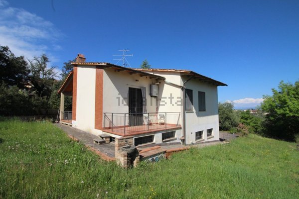 casa indipendente in vendita a Montespertoli in zona Poppiano