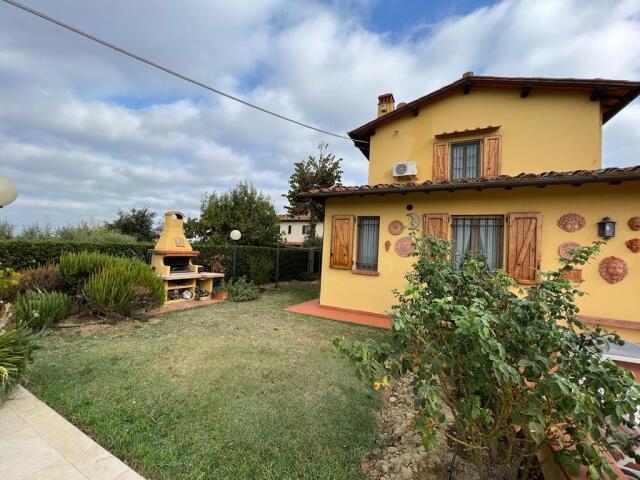 casa indipendente in vendita a Montespertoli in zona Castiglioni