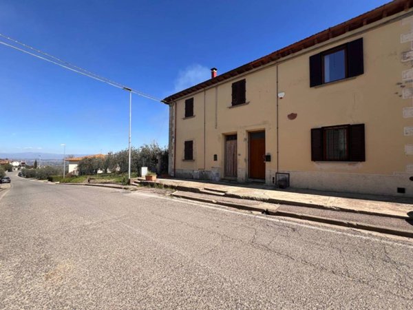 casa indipendente in vendita a Montespertoli in zona San Quirico in Collina