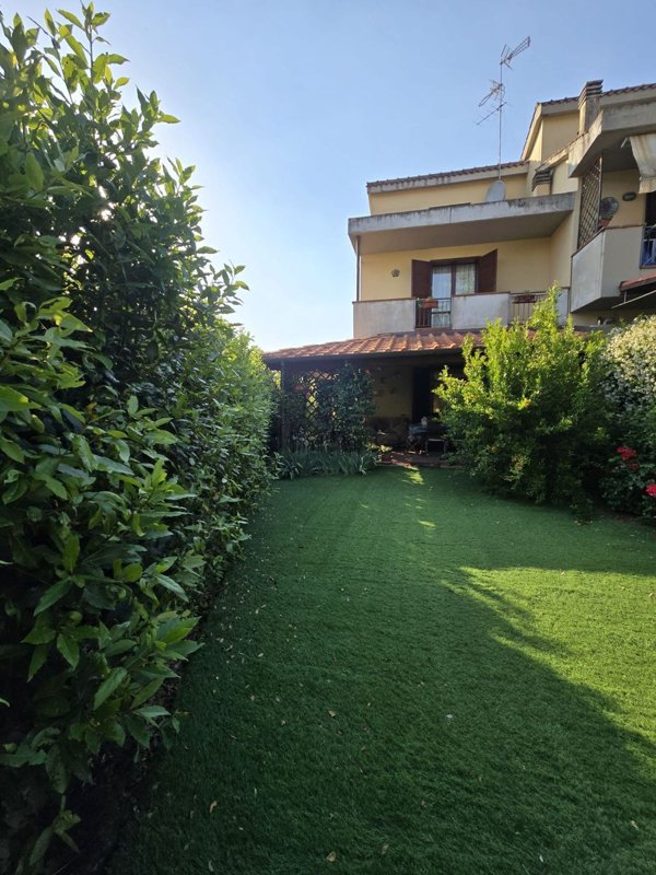 casa indipendente in vendita a Montespertoli in zona Baccaiano