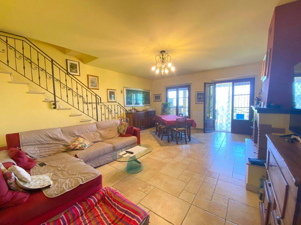 casa indipendente in vendita a Montespertoli