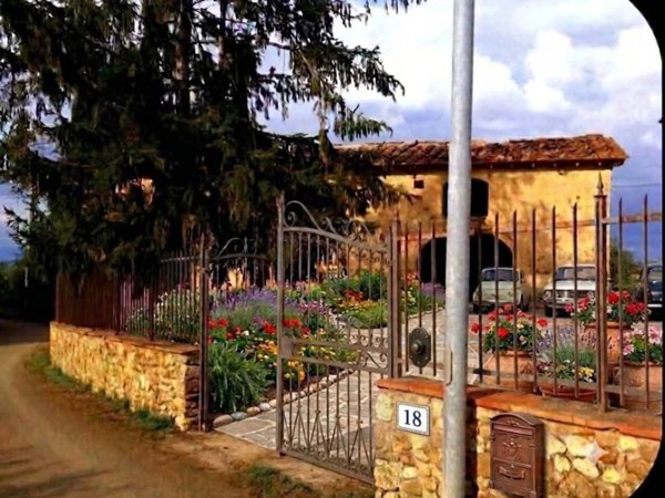 casa indipendente in vendita a Montespertoli in zona Poppiano