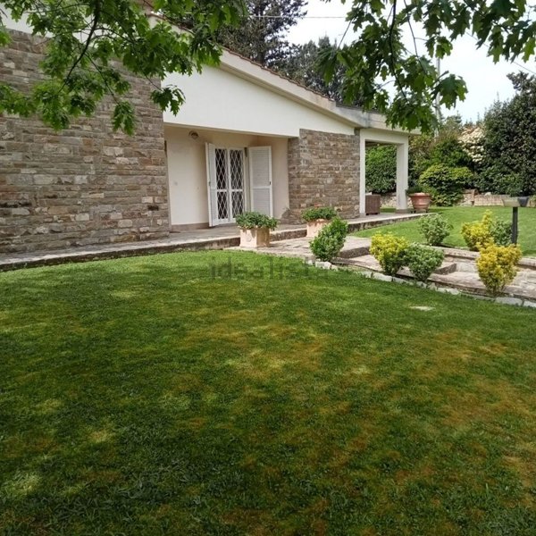 casa indipendente in vendita a Montespertoli
