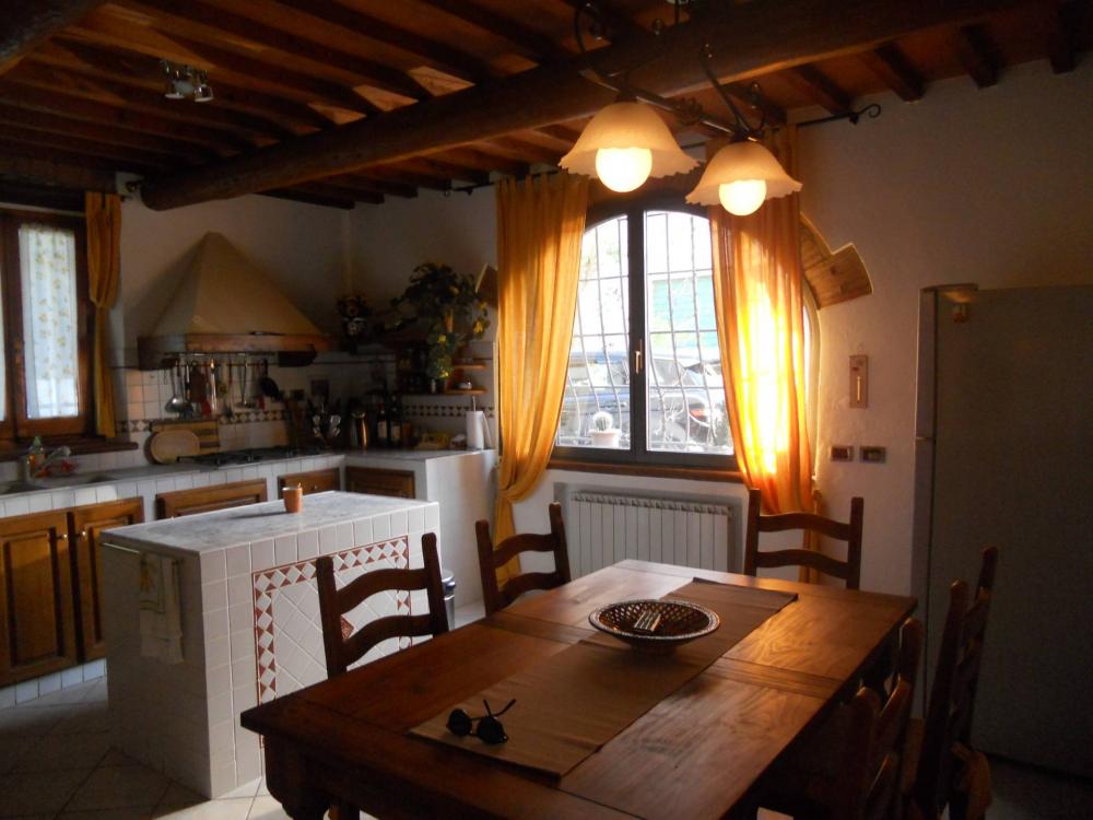 casa indipendente in vendita a Montespertoli in zona Le Galvane