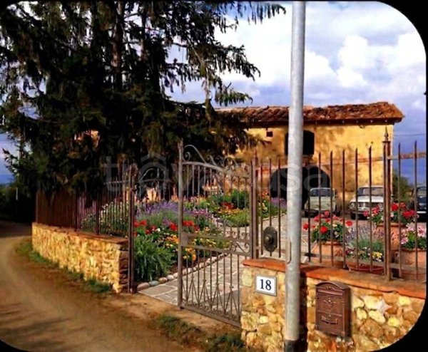 casa indipendente in vendita a Montespertoli in zona Poppiano