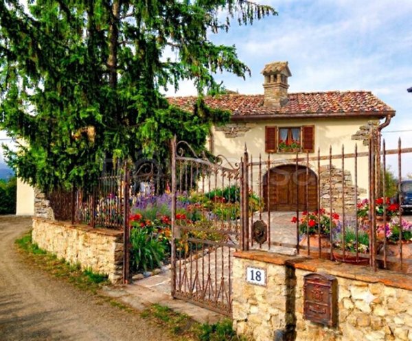 casa indipendente in vendita a Montespertoli in zona Poppiano