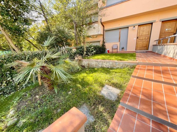 casa indipendente in vendita a Montespertoli in zona Fornacette