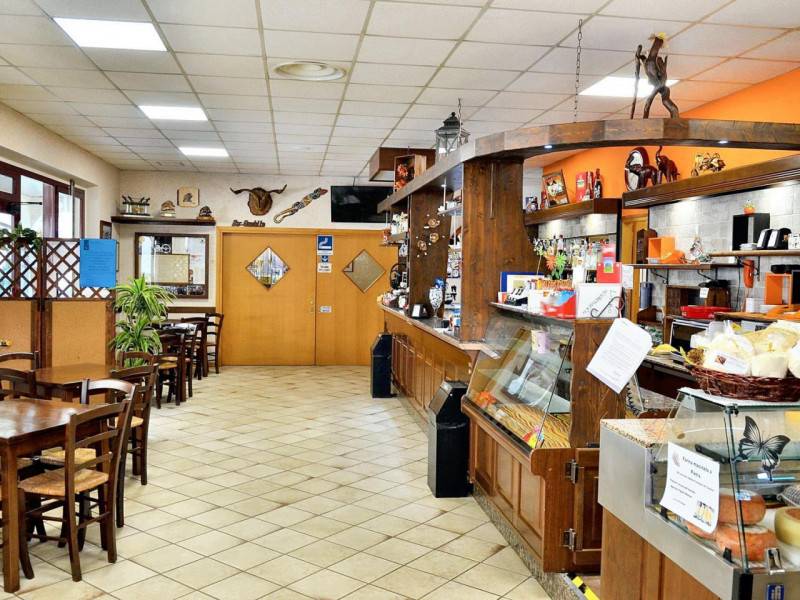 negozio in vendita a Palazzuolo sul Senio in zona Quadalto