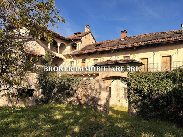 casa indipendente in vendita ad Ameno