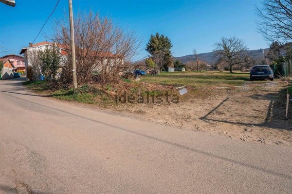 casa indipendente in vendita ad Ameno