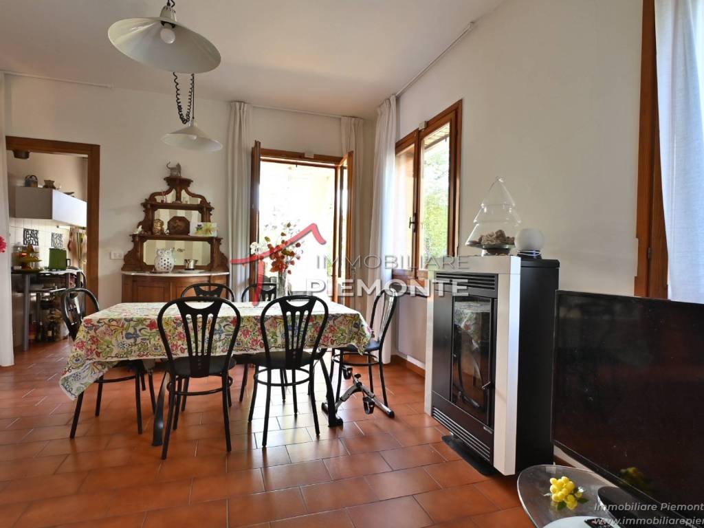 appartamento in vendita ad Ameno in zona Vacciago