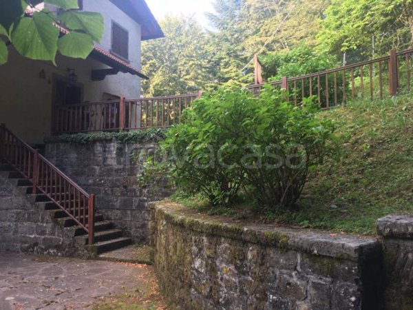 casa indipendente in vendita a Pelago