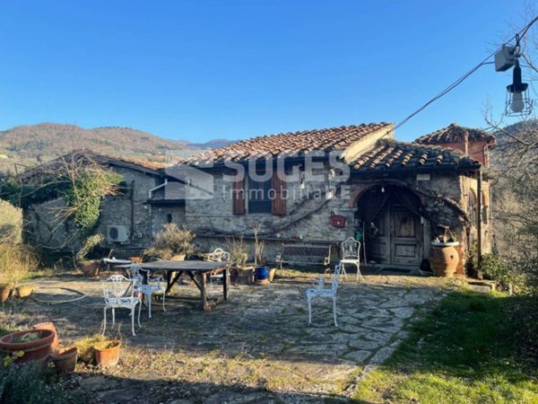 casa indipendente in vendita a Pelago