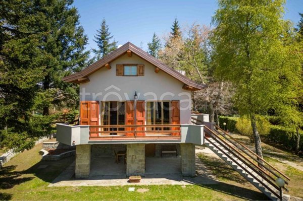 casa indipendente in vendita a Pelago in zona Consuma