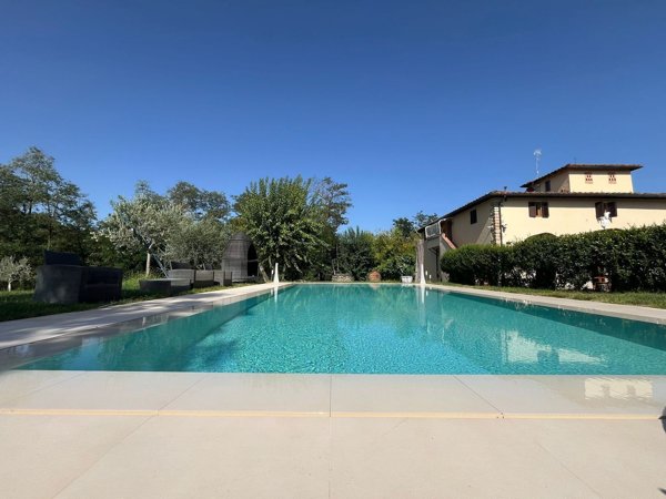 casa indipendente in vendita a Pelago