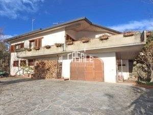 casa indipendente in vendita a Pelago in zona Paterno