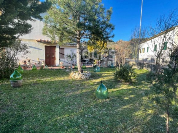 casa indipendente in vendita a Pelago in zona Diacceto