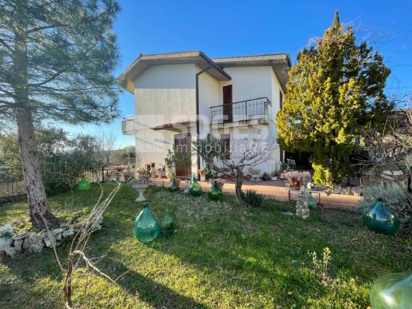 casa indipendente in vendita a Pelago in zona Diacceto